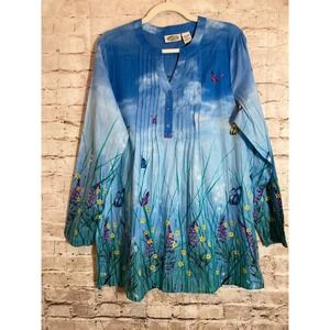 Collections ETC. Popover Top Womens Large Blue Garden Print Butterflies Floral